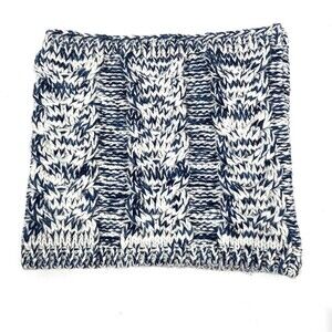GAP Navy Blue White Chunky Cable Knit Infinity Scarf